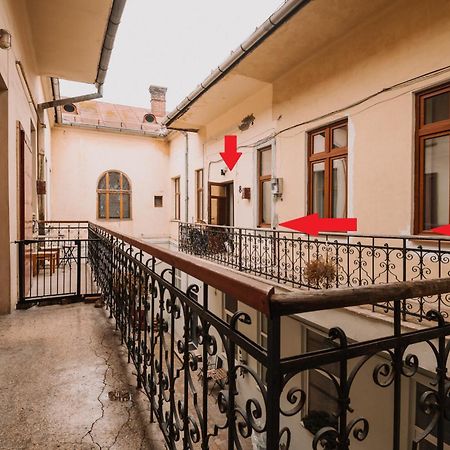 Old Town Central Apartment Cluj-Napoca Eksteriør billede